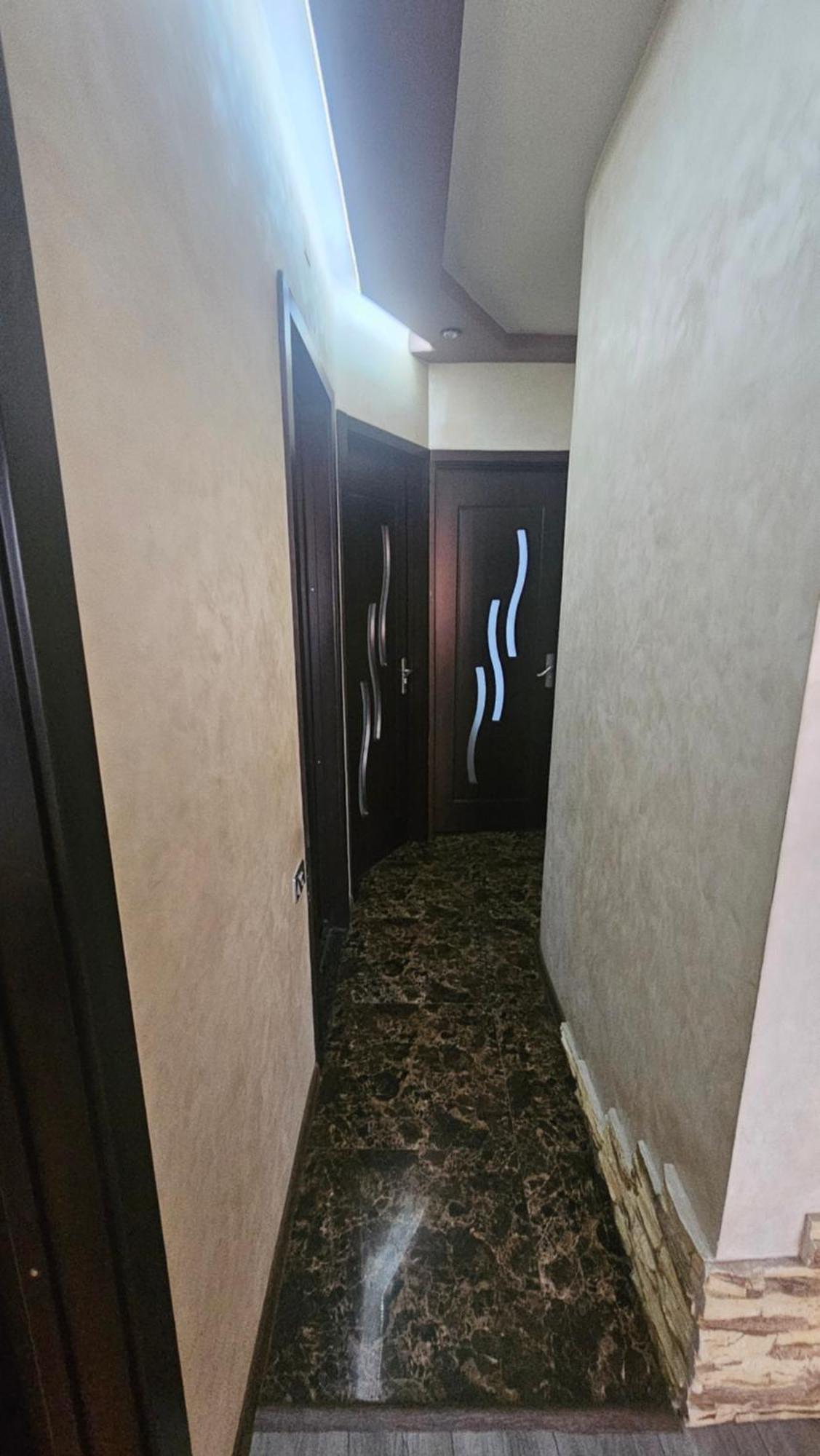 Nukri-2017 Appartement Batoemi Buitenkant foto